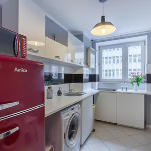 Gasthof Clicktheflat Zurawia Street